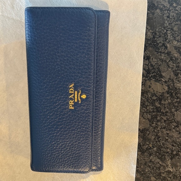 Prada Elegant Blue Wallet Set - Picture 7 of 12
